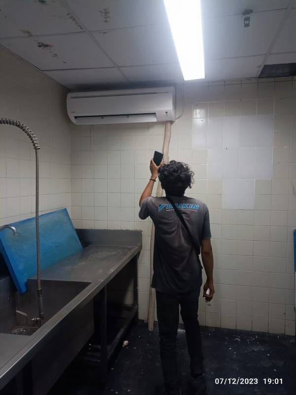 WhatsApp Image 2024-08-04 at 10.00.55 (2)