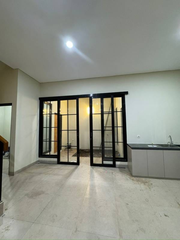 WhatsApp Image 2025-12-06 at 22.18.41