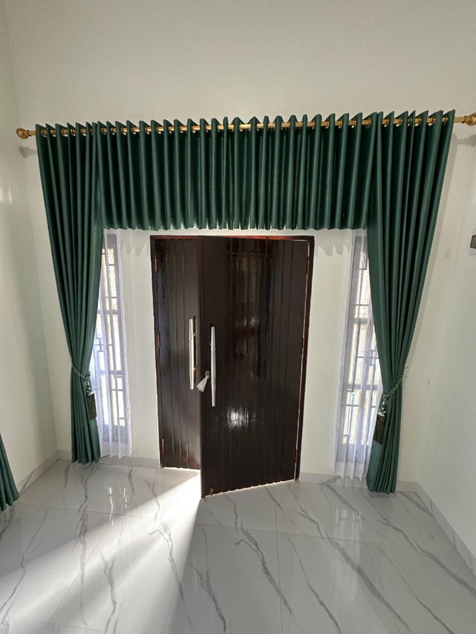 WhatsApp Image 2025-12-11 at 21.39.50 (2)